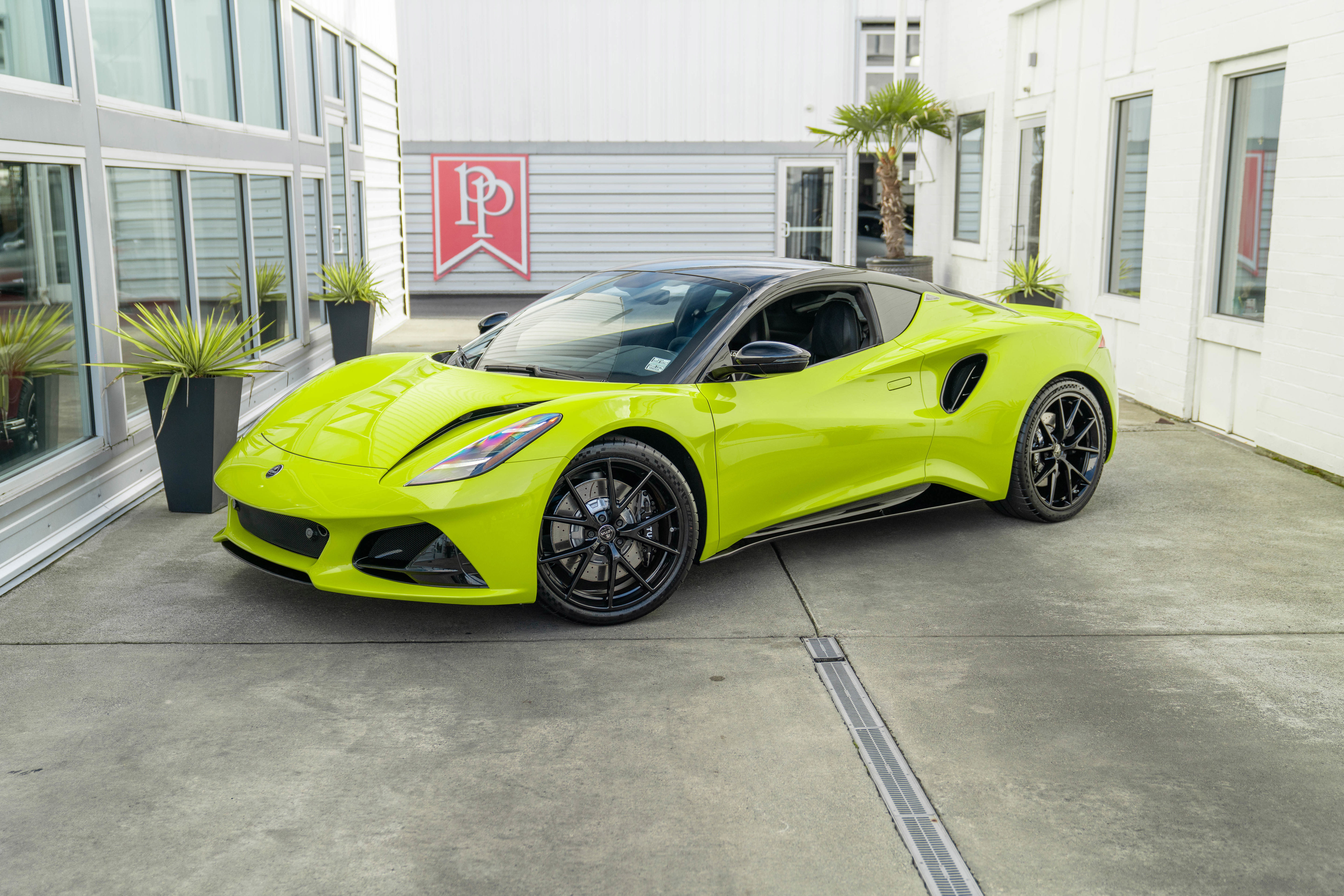 Used 2025 Lotus Emira RWD image 2