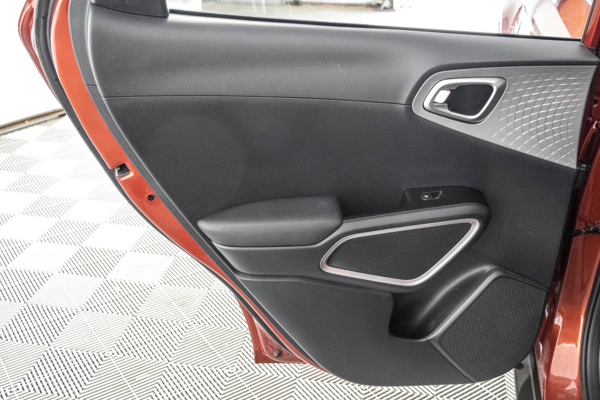 Used 2024 Kia Soul LX FWD image 34