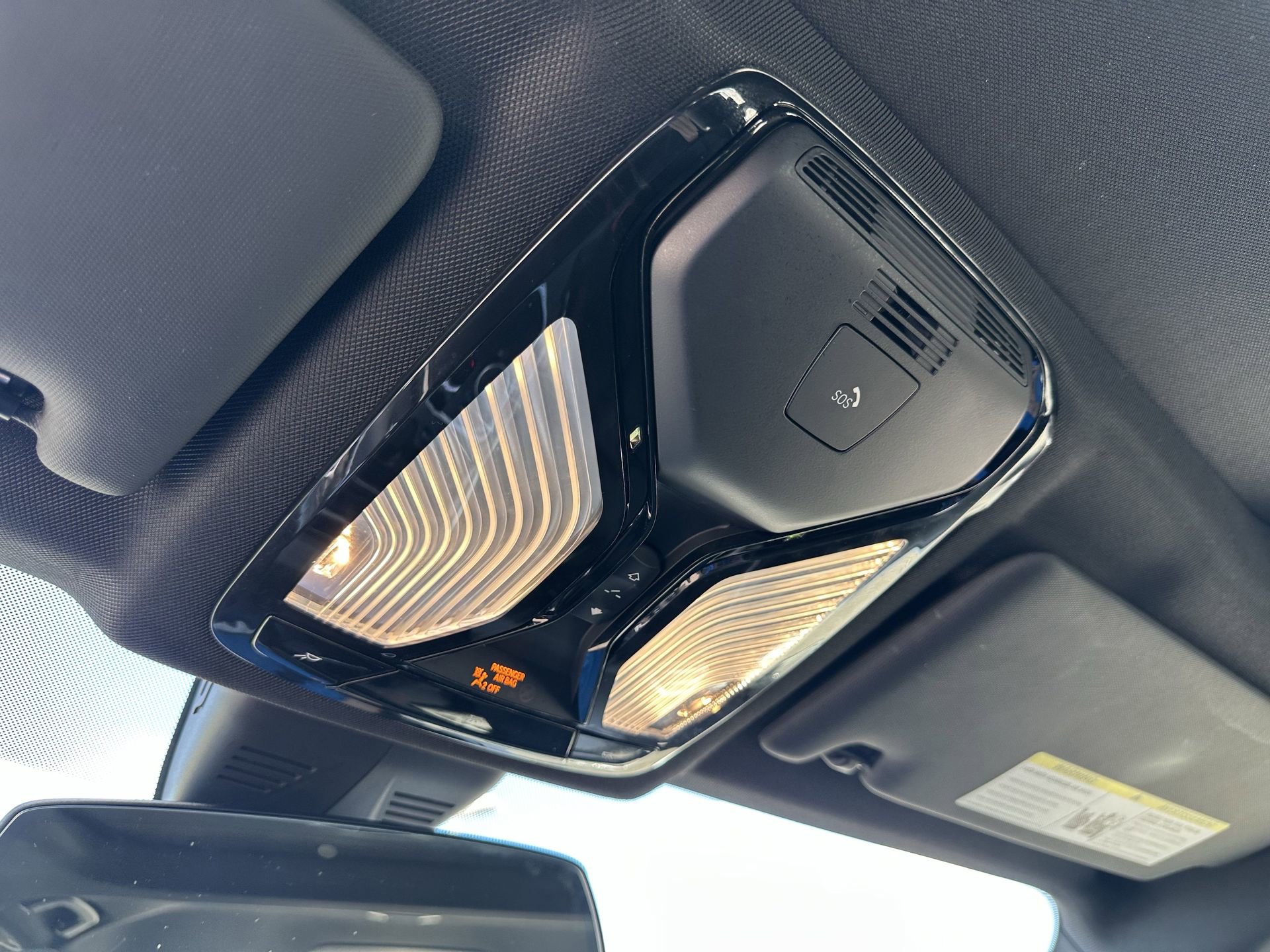 Certified 2025 BMW 330i Sedan image 35