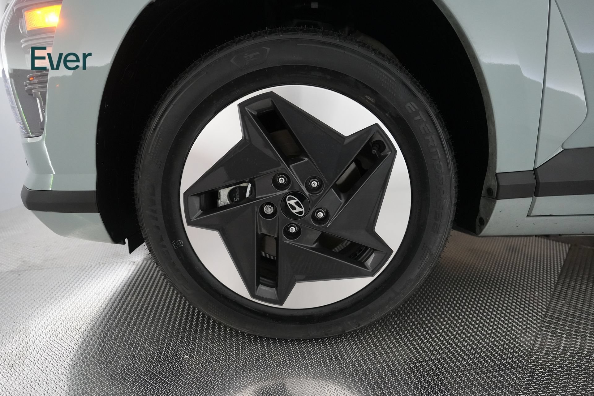 Used 2024 Hyundai Kona SE FWD image 19