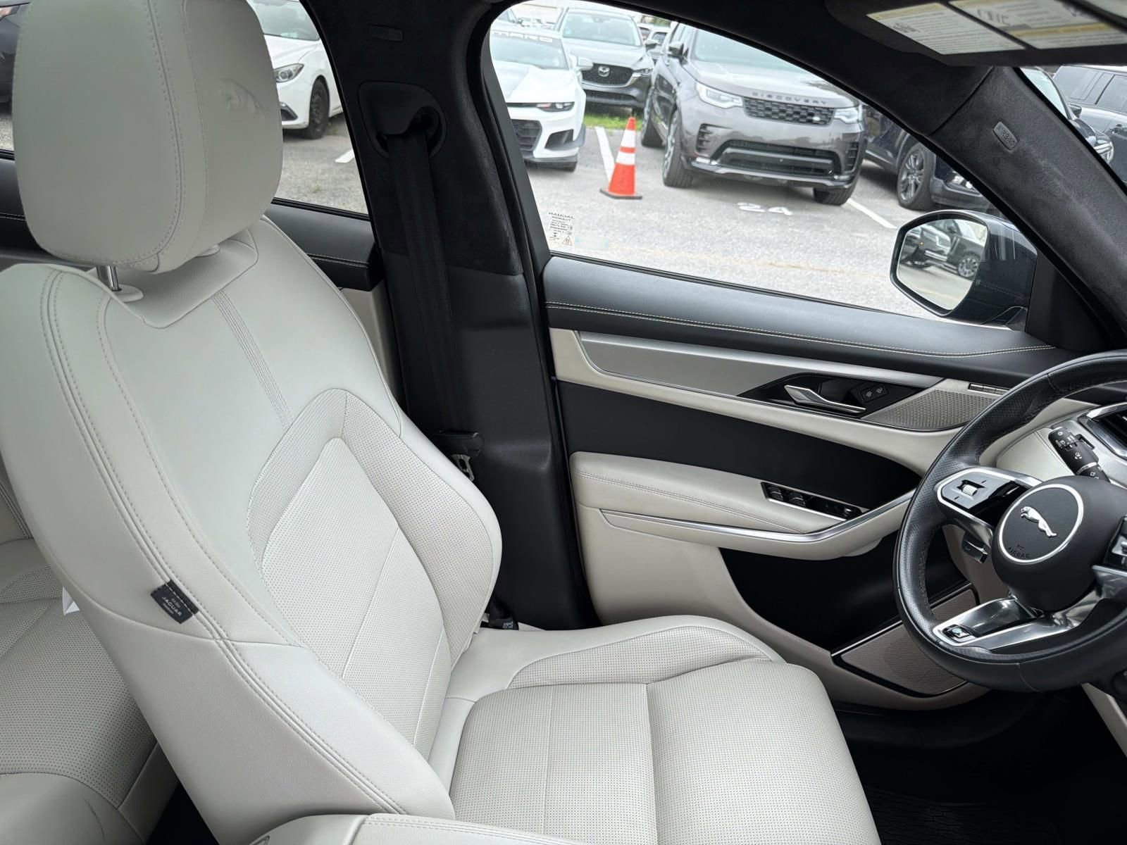 Used 2023 Jaguar F-PACE R-Dynamic S AWD/4WD image 11
