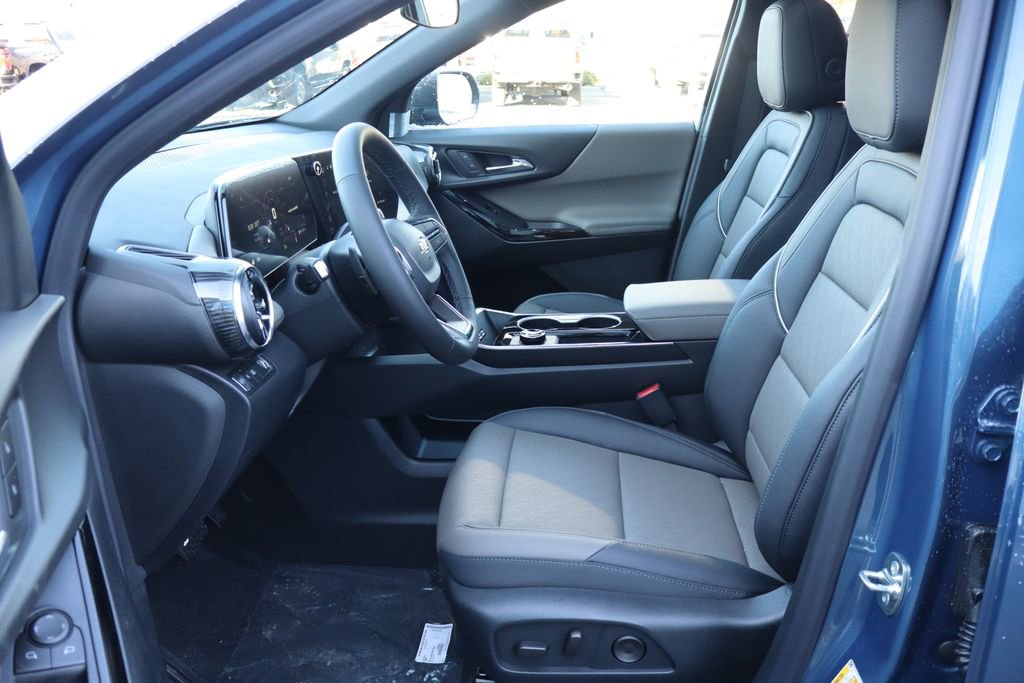 New 2026 Chevrolet Equinox LT w/ Convenience Package II image 5