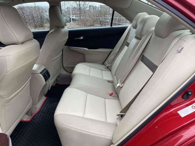 Used 2014 Toyota Camry XLE w/ Leather Package image 13