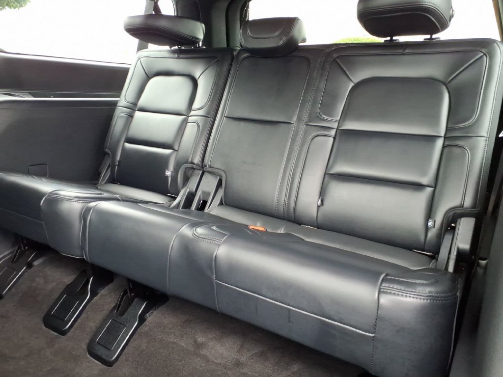 Used 2024 Lincoln Navigator L Reserve AWD/4WD image 18