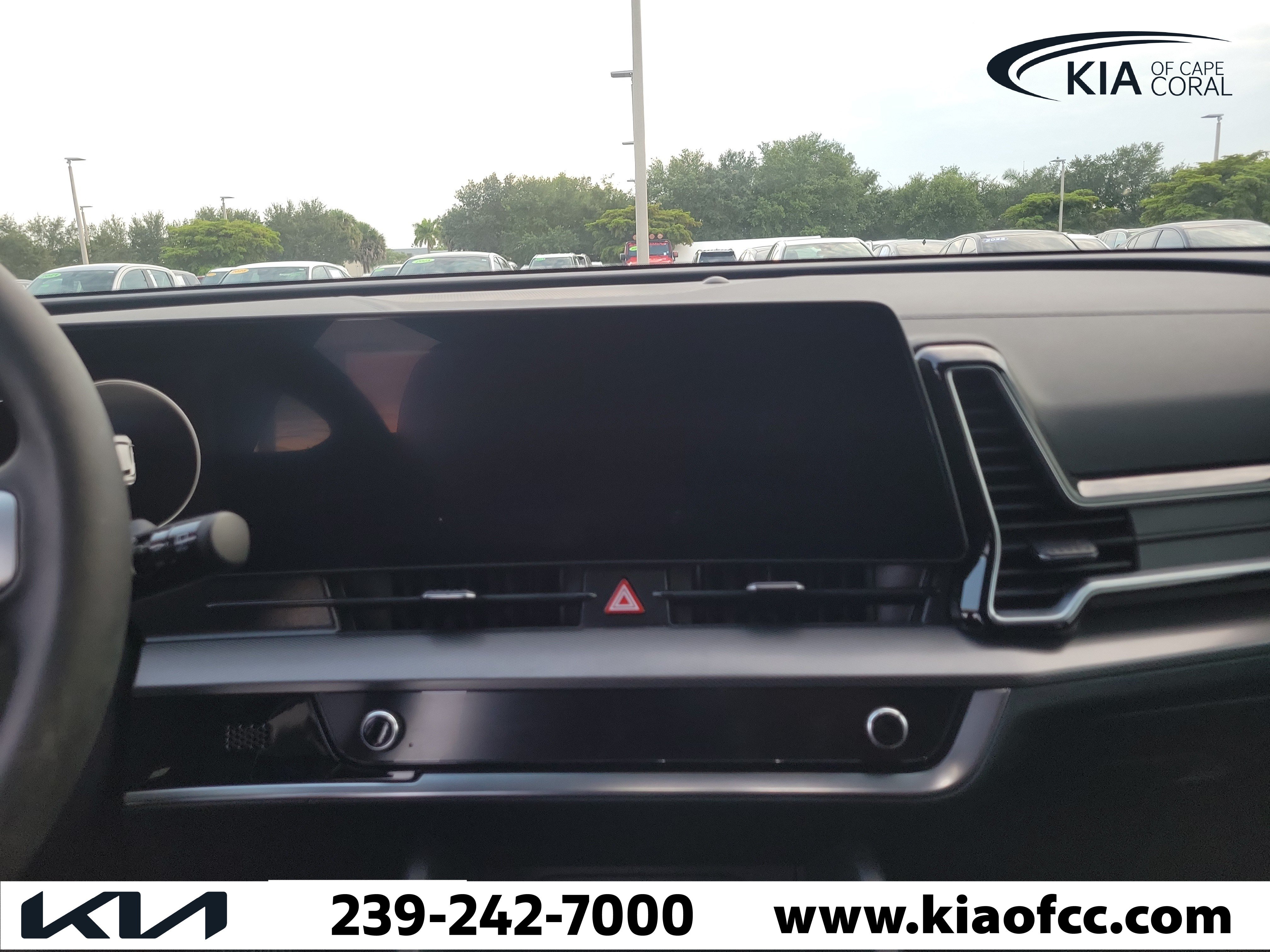 Used 2025 Kia Sportage SX FWD image 19