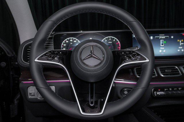 New 2026 Mercedes-Benz GLS 450 4MATIC image 22