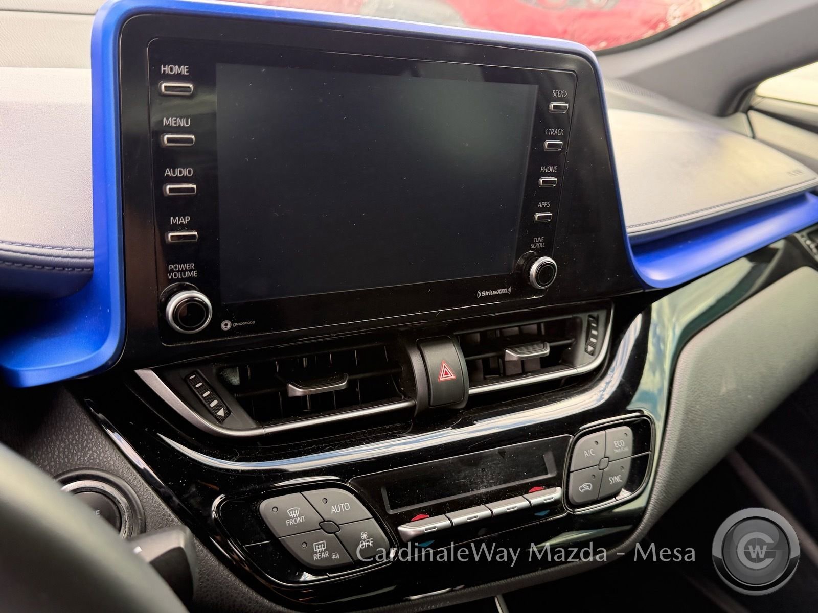 Used 2020 Toyota C-HR XLE image 9