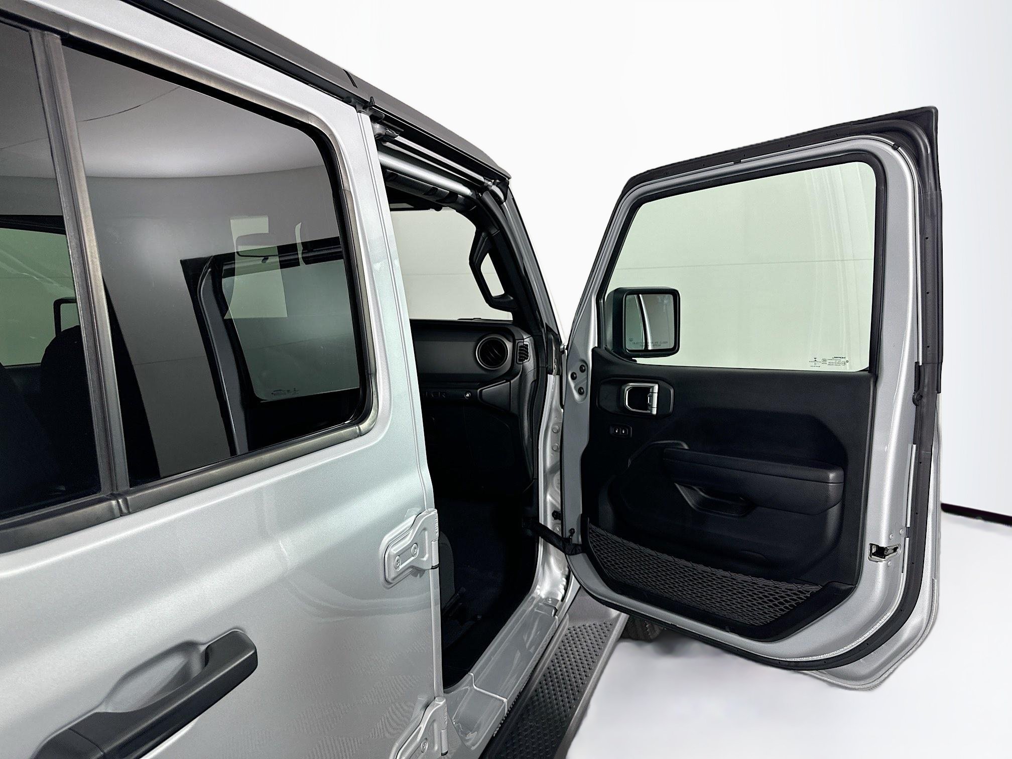 Used 2022 Jeep Wrangler Unlimited Sport AWD/4WD image 29