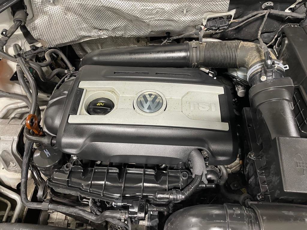 Used 2012 Volkswagen Tiguan S image 34