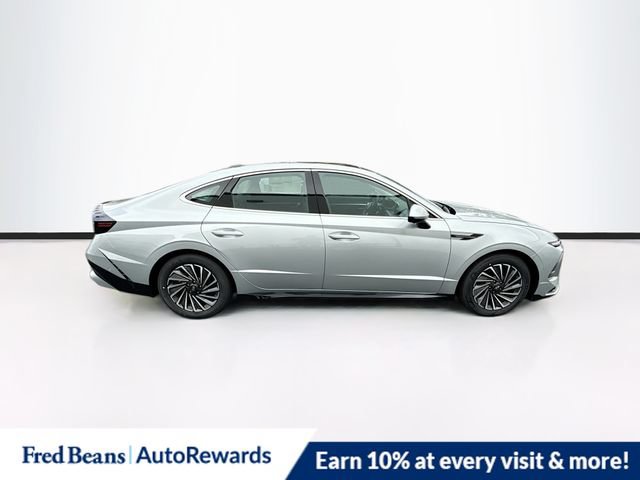 New 2025 Hyundai Sonata Limited FWD image 10