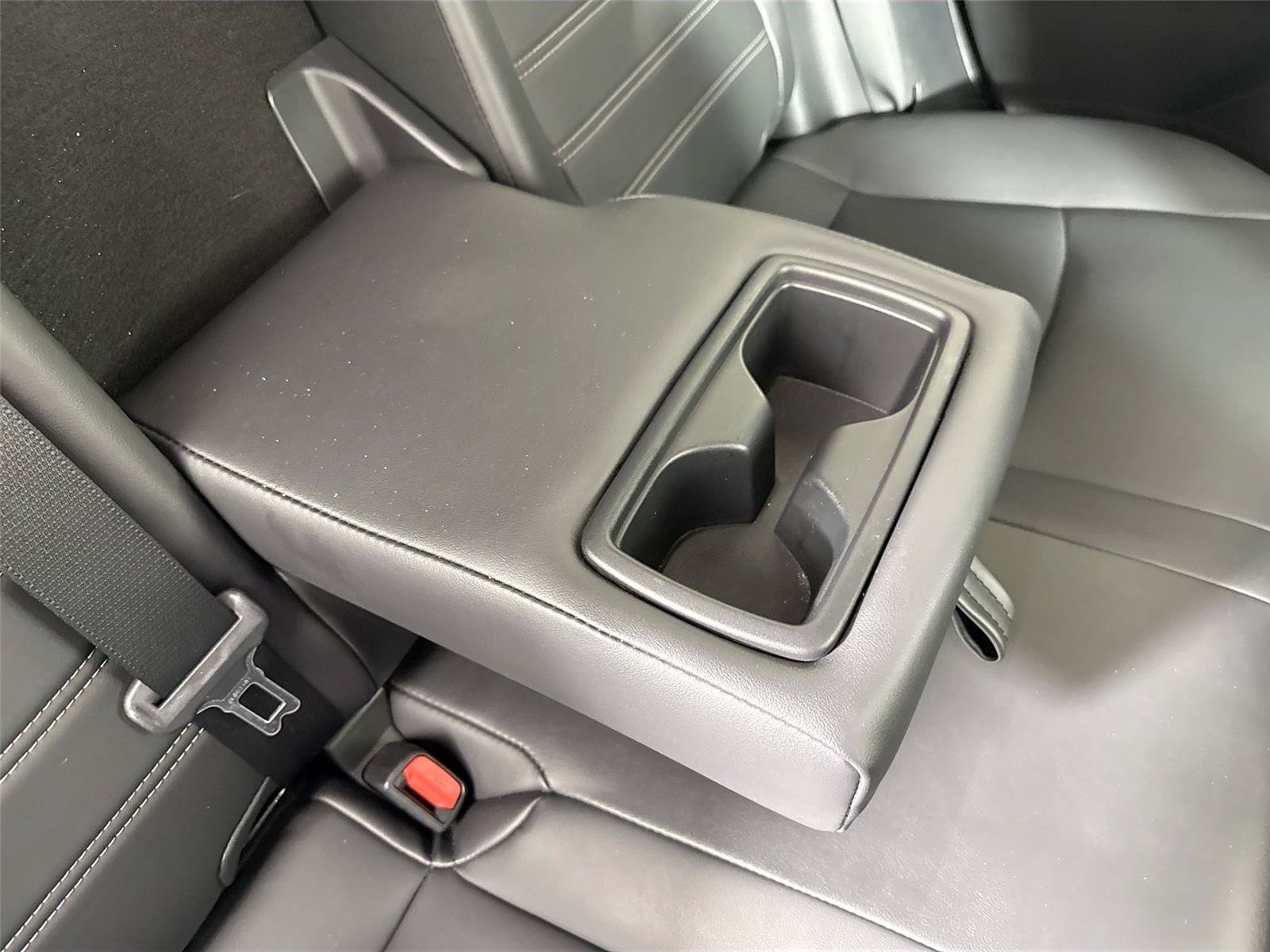 Used 2024 Toyota RAV4 XLE Premium FWD image 40