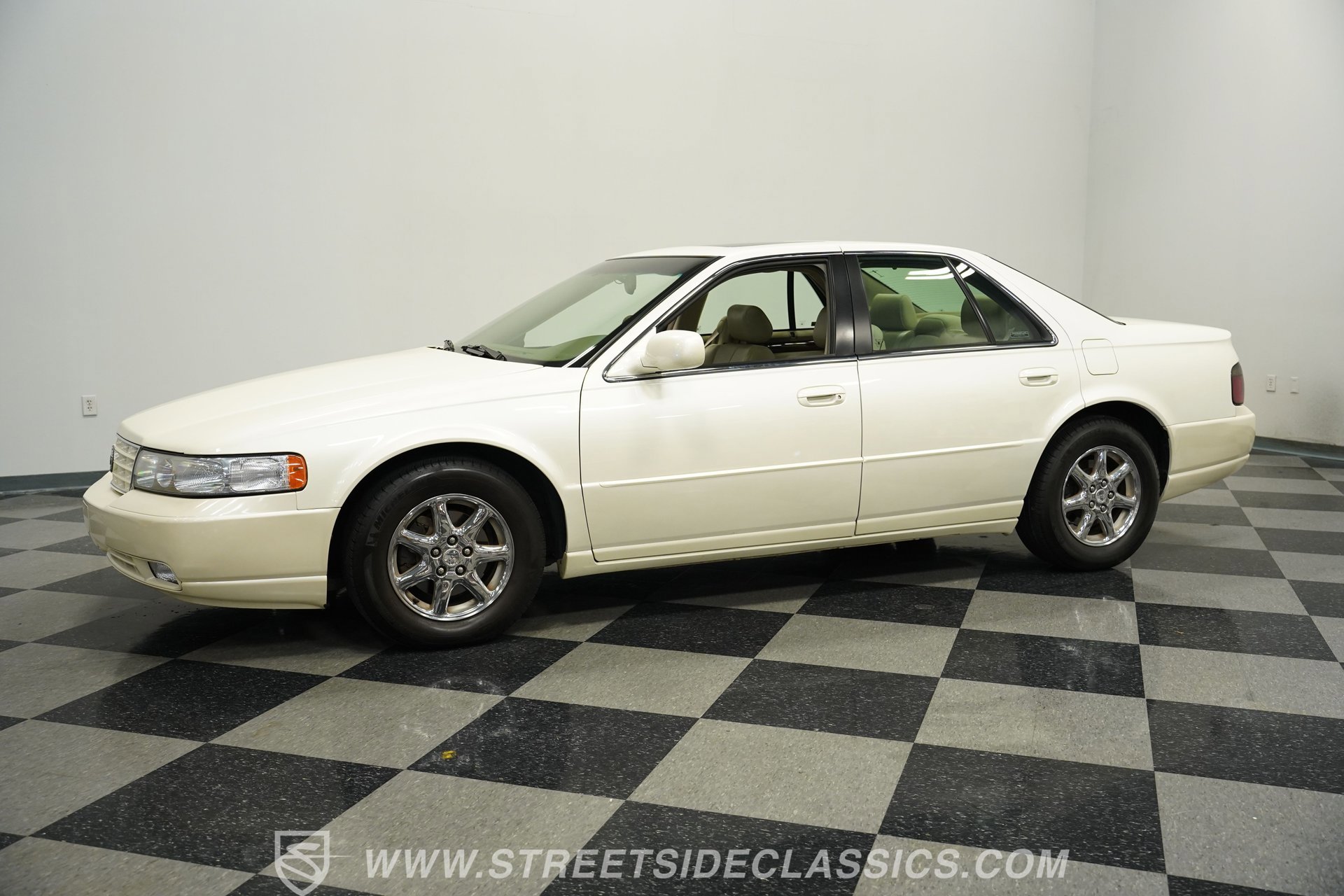 Used 1998 Cadillac Seville STS w/ Heated Seats Pkg image 6
