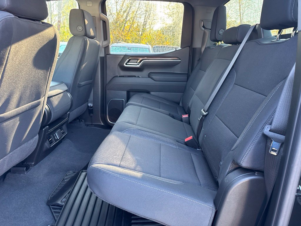 Used 2025 Chevrolet Silverado 1500 LT AWD/4WD image 12