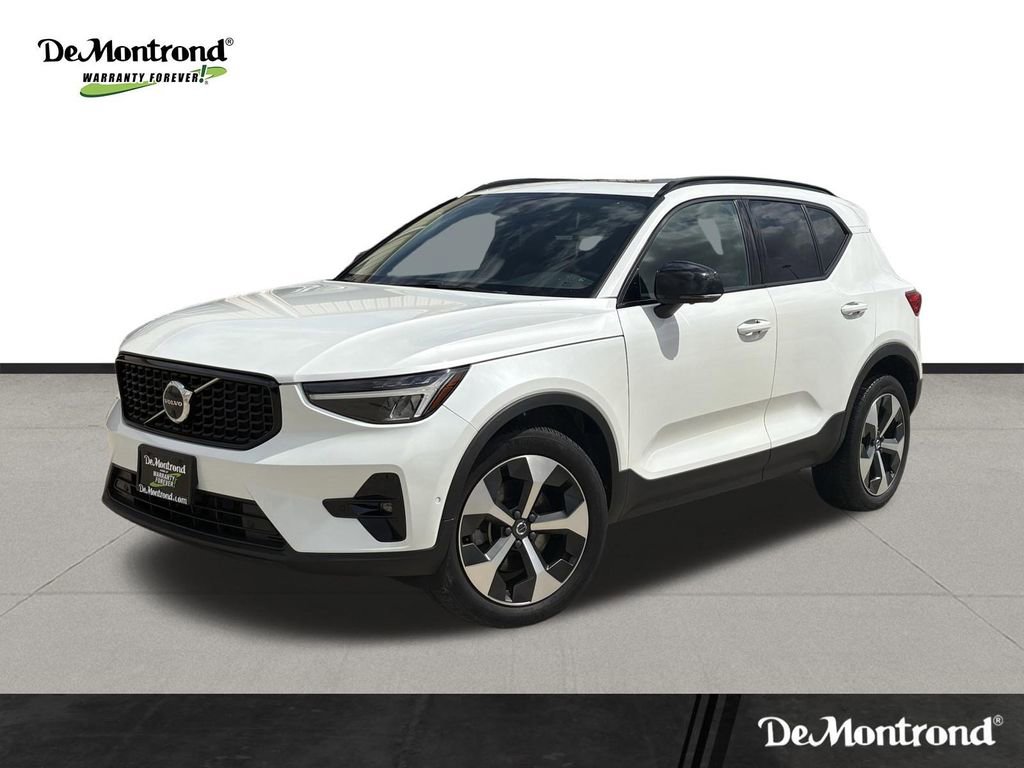 Used 2023 Volvo XC40 B5 Plus w/ Driver Assist Package
