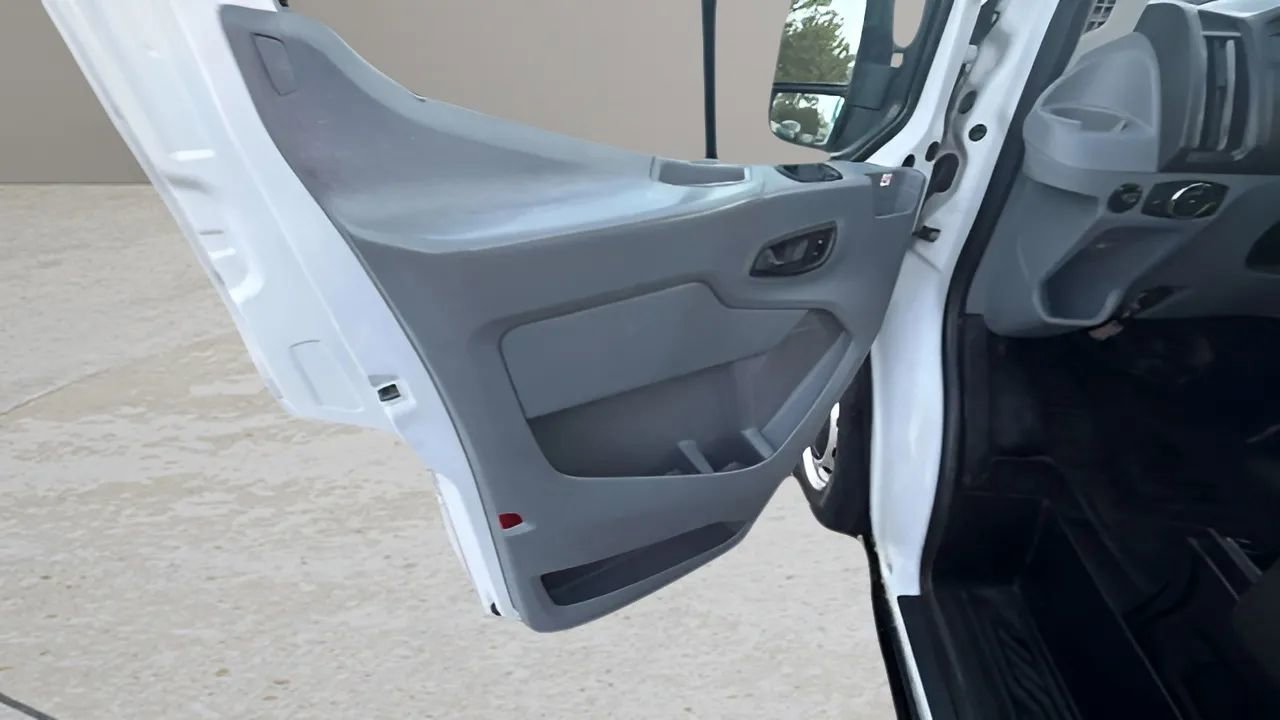 Used 2019 Ford Transit 250 Low Roof w/60/40 Side Door w/L image 32