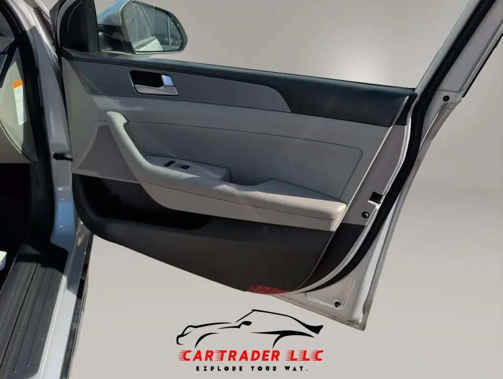 Used 2016 Hyundai Sonata SE FWD image 16
