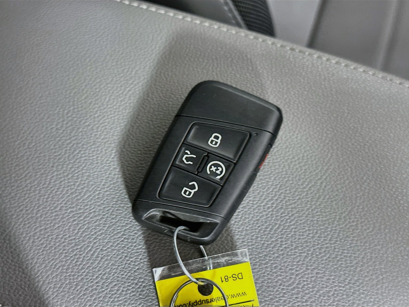 Used 2024 Volkswagen Taos SE AWD/4WD image 45