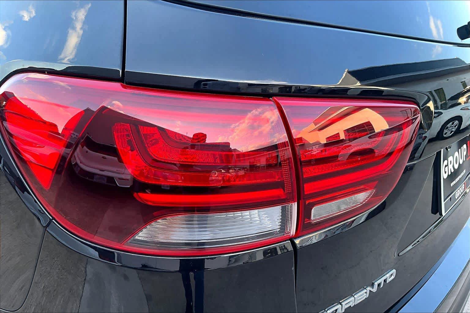 Used 2019 Kia Sorento L FWD image 27