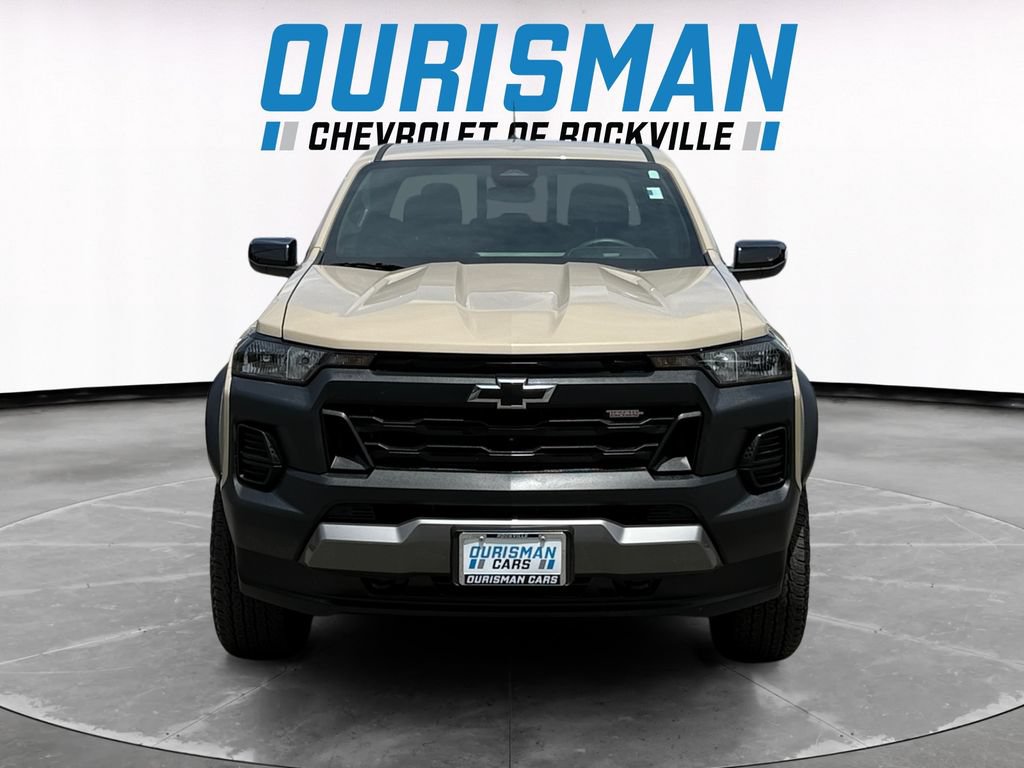 Used 2023 Chevrolet Colorado Trail Boss w/ Technology Package AWD/4WD image 8