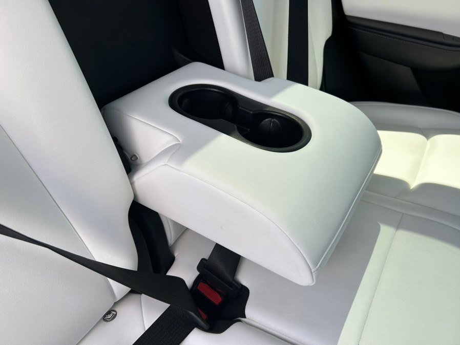 Used 2021 Tesla Model Y Long Range image 47