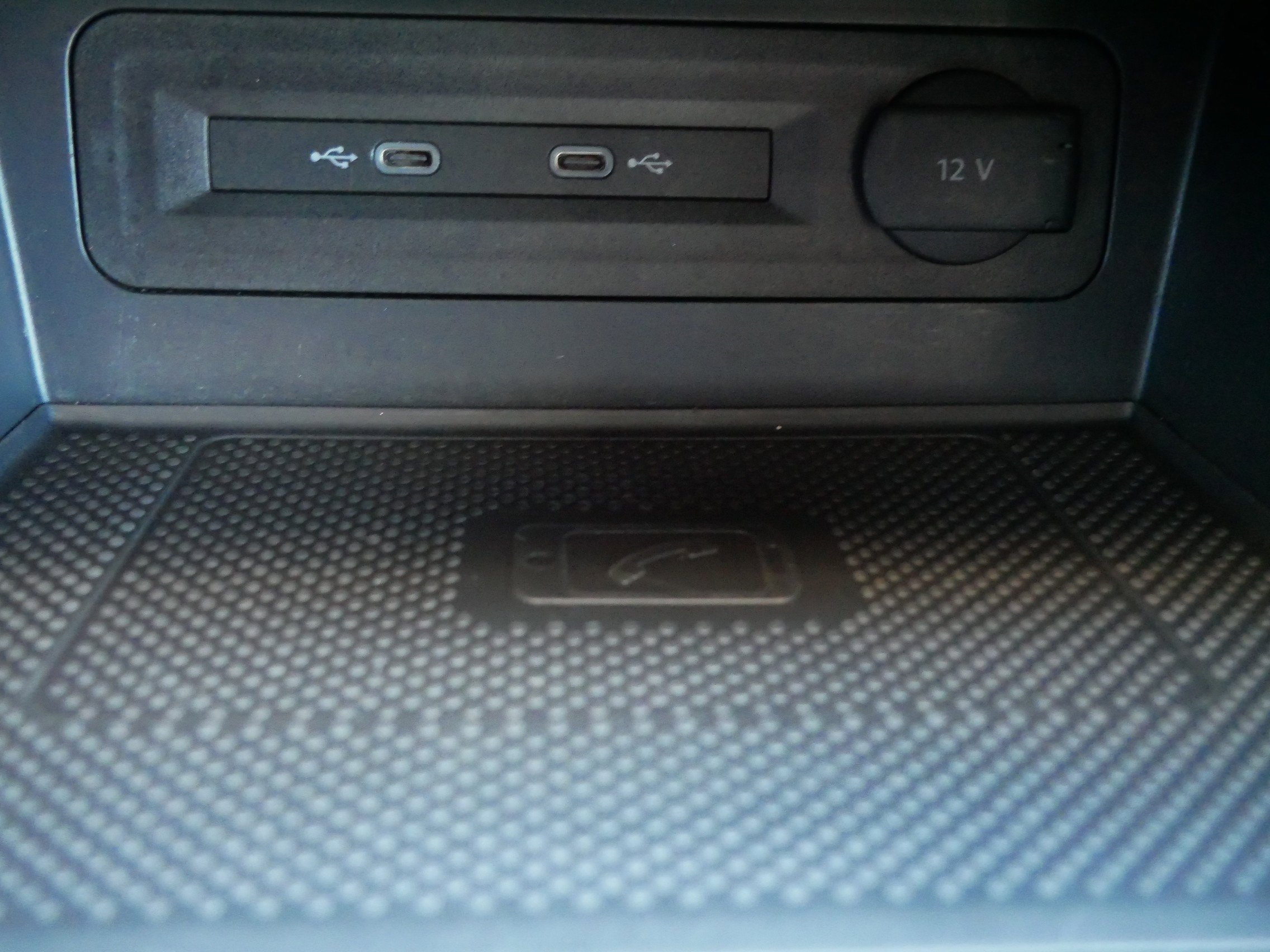 Certified 2023 Volkswagen Atlas SEL R-Line image 29