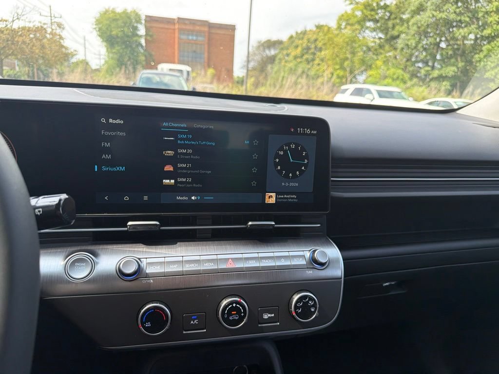 New 2027 Hyundai Kona SE AWD/4WD image 22