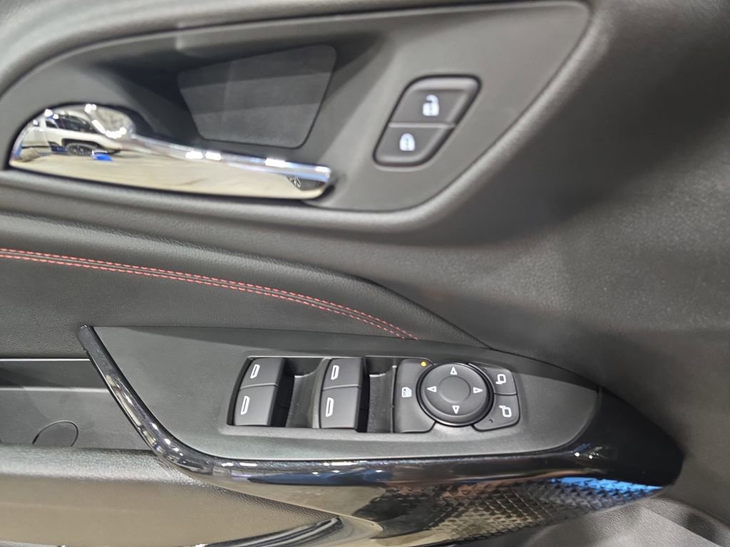 New 2026 Chevrolet Trax RS w/ Sunroof Package image 28