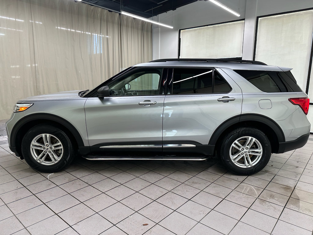 Used 2020 Ford Explorer XLT w/ Equipment Group 202A image 10