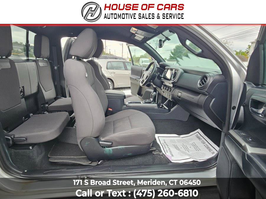 Used 2017 Toyota Tacoma TRD Sport image 43