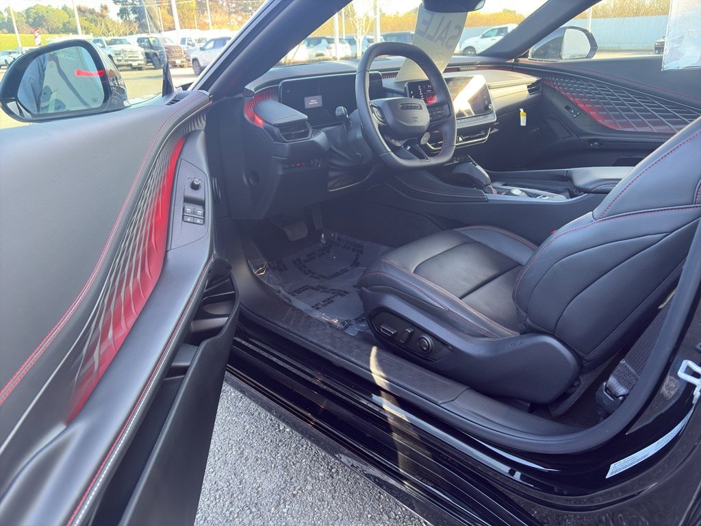 Used 2024 Dodge Charger Daytona R/T w/ Plus Group AWD/4WD image 5