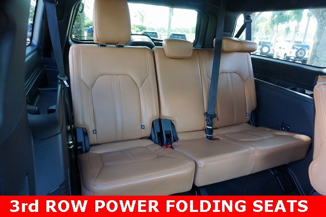 Certified 2022 Ford Expedition Max Platinum image 12