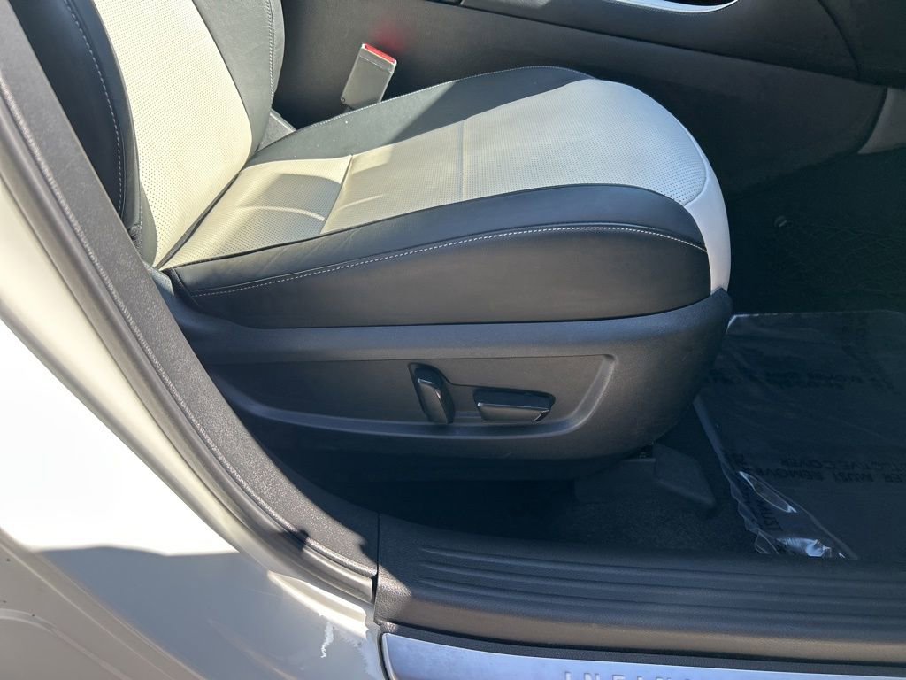 Used 2022 INFINITI QX55 Essential w/ Proassist Package image 42