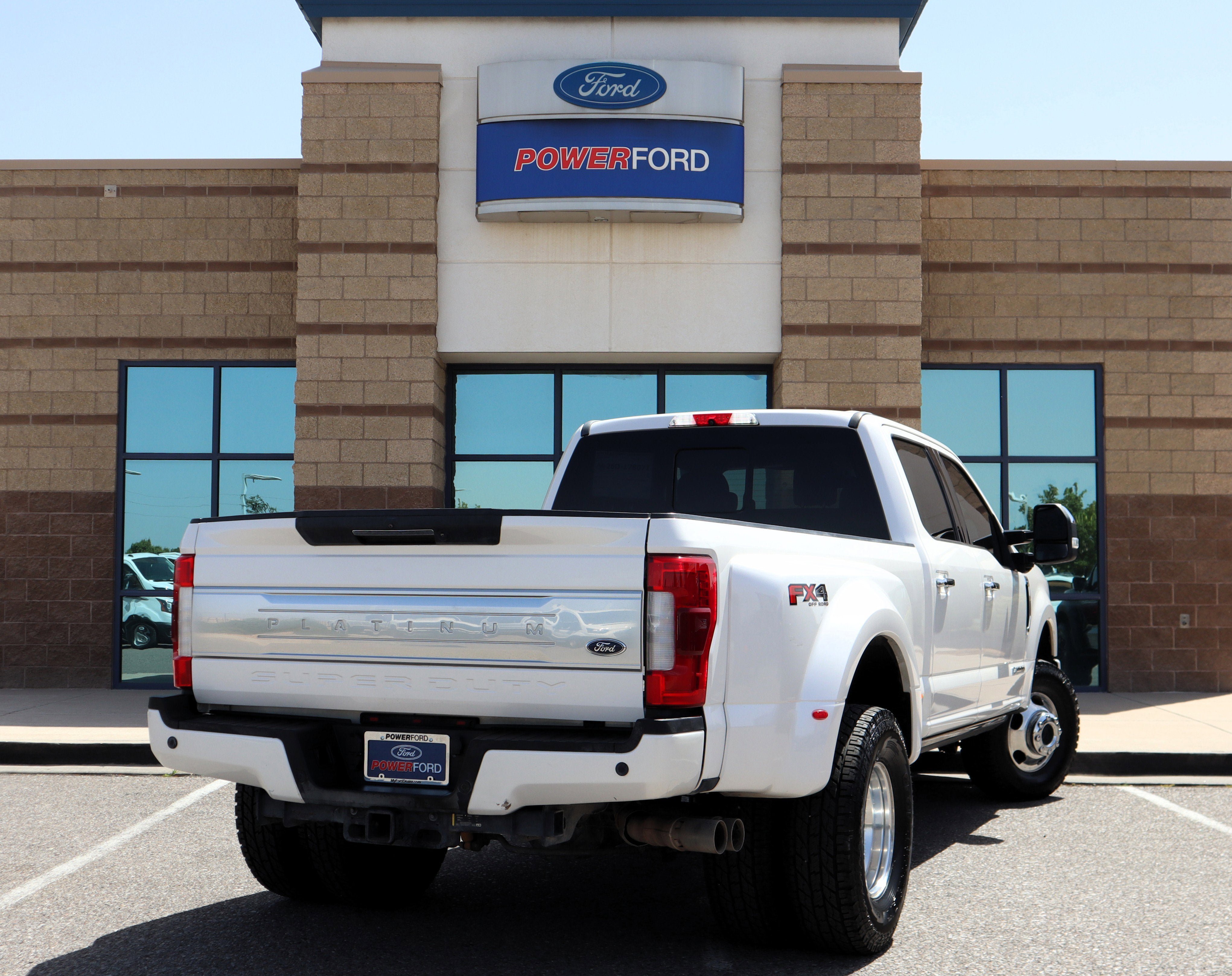 Used 2019 Ford F350 Platinum w/ Platinum Ultimate Package AWD/4WD image 6