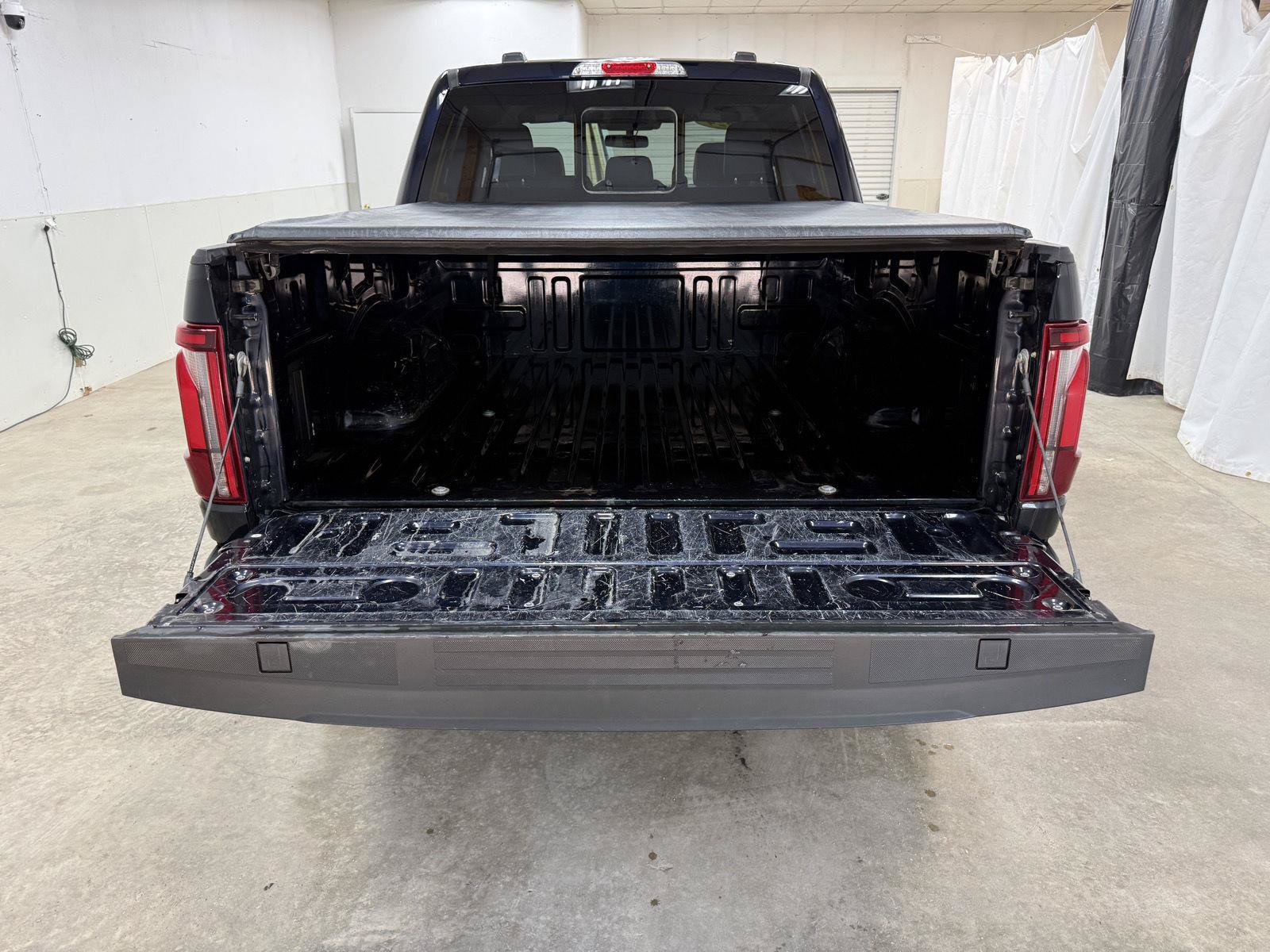 Used 2024 Ford F150 Lariat w/ Tow/Haul Package AWD/4WD image 26