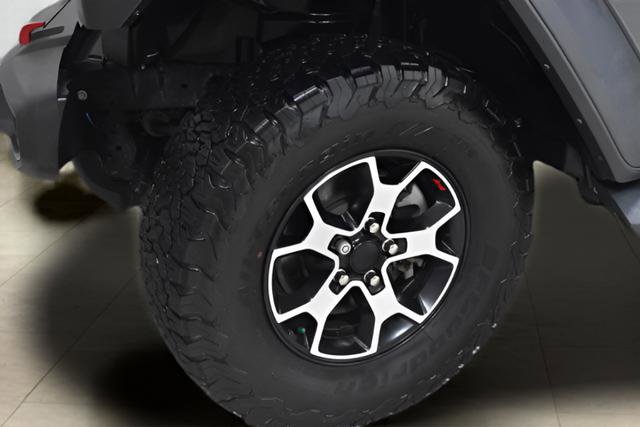 Used 2023 Jeep Wrangler Unlimited Rubicon w/ Cold Weather Group AWD/4WD image 34