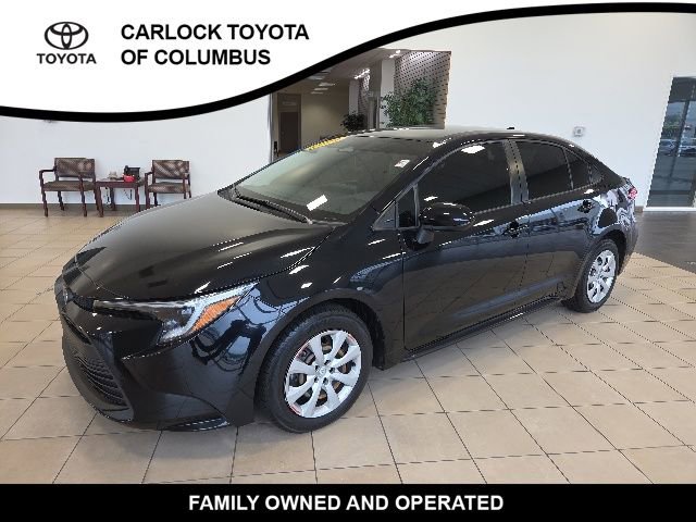 Used 2024 Toyota Corolla LE FWD image 3