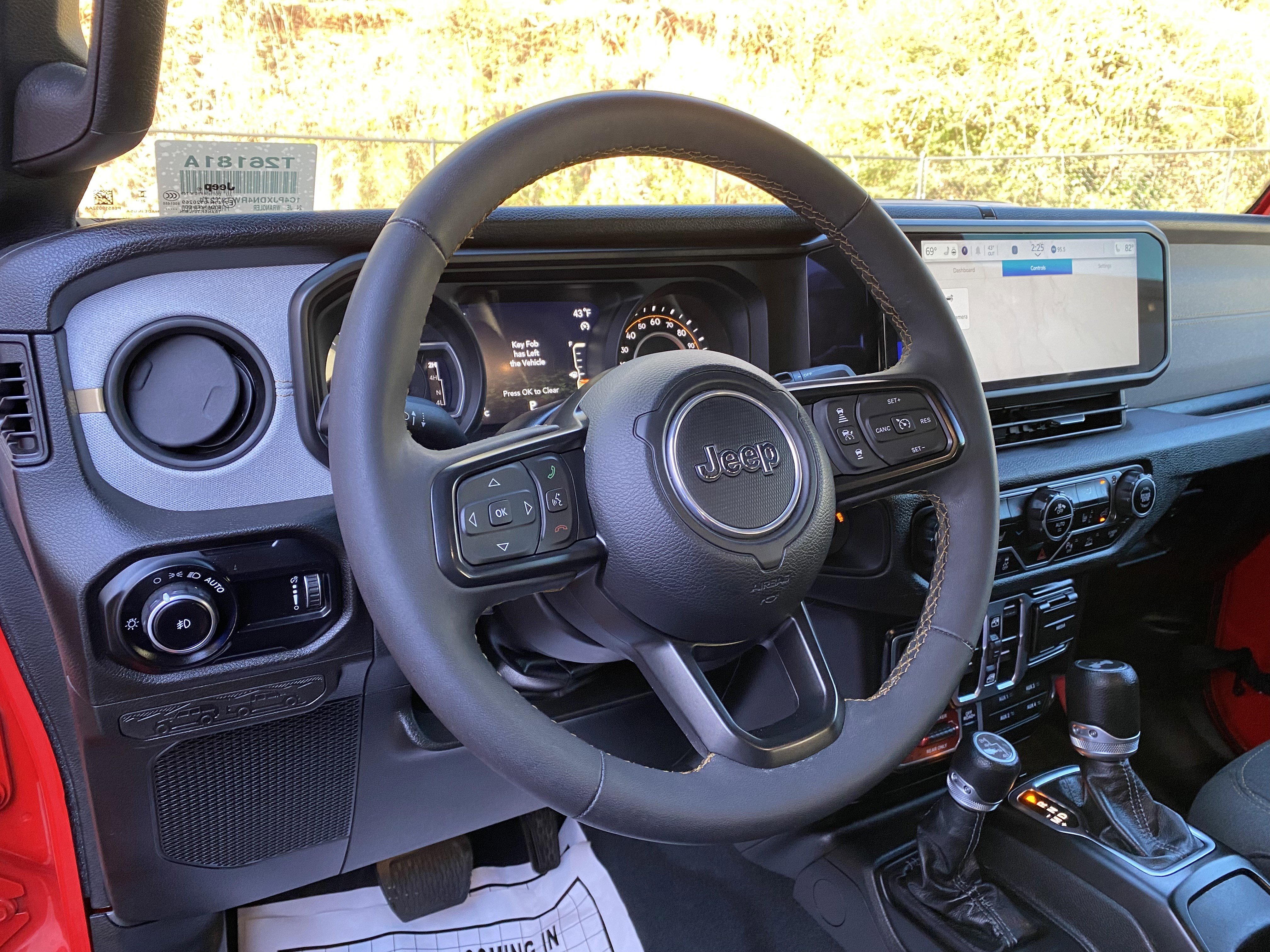 Used 2024 Jeep Wrangler Willys image 17