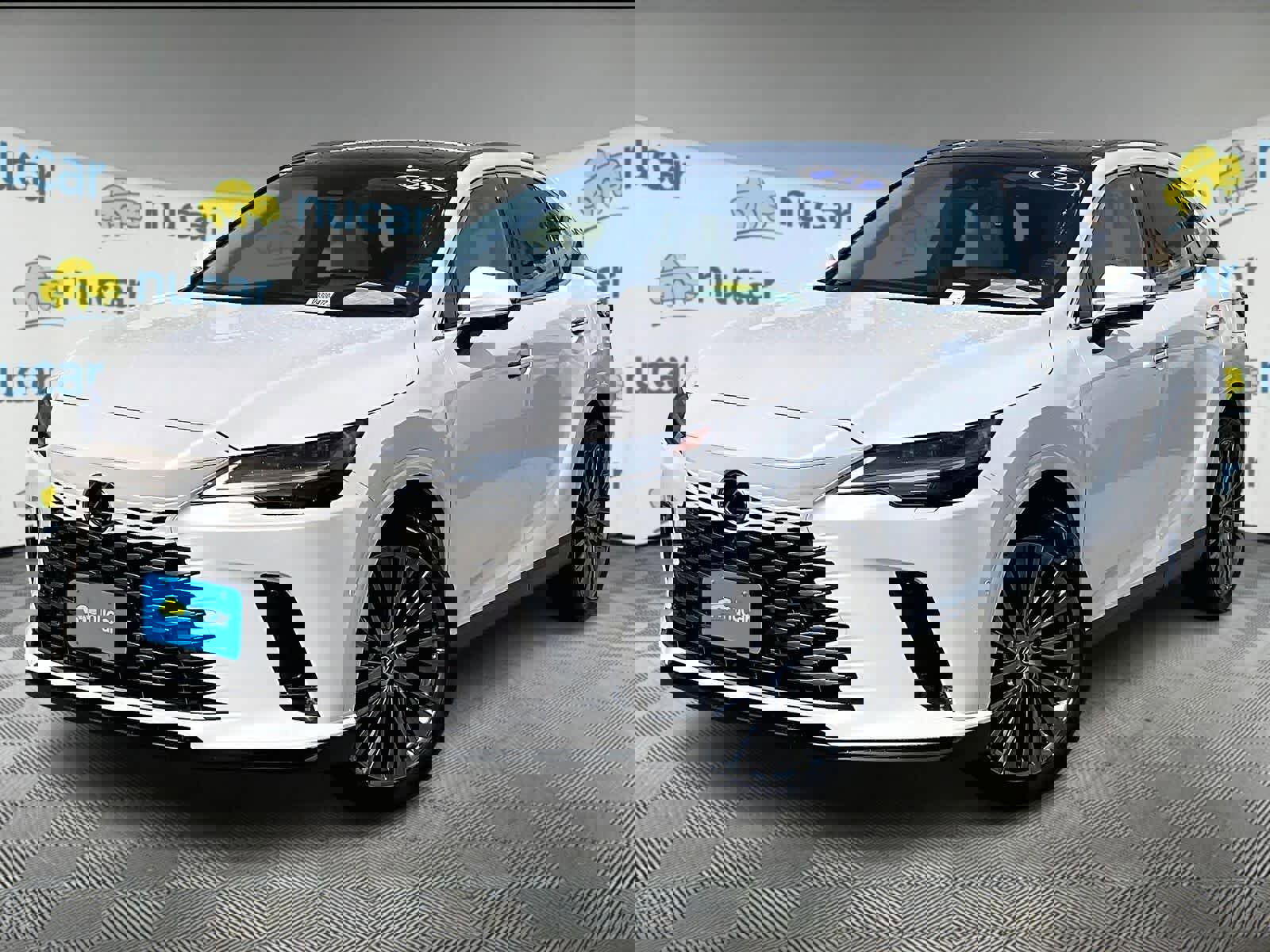 Used 2025 Lexus RX 450h Luxury w/ Convenience Package image 3