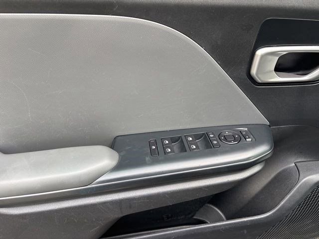 Used 2025 Kia K4 LXS image 12