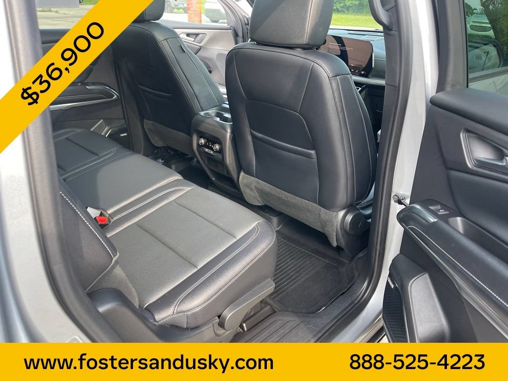 Used 2024 Chevrolet Traverse LT w/ Enhanced Driving Package FWD image 17
