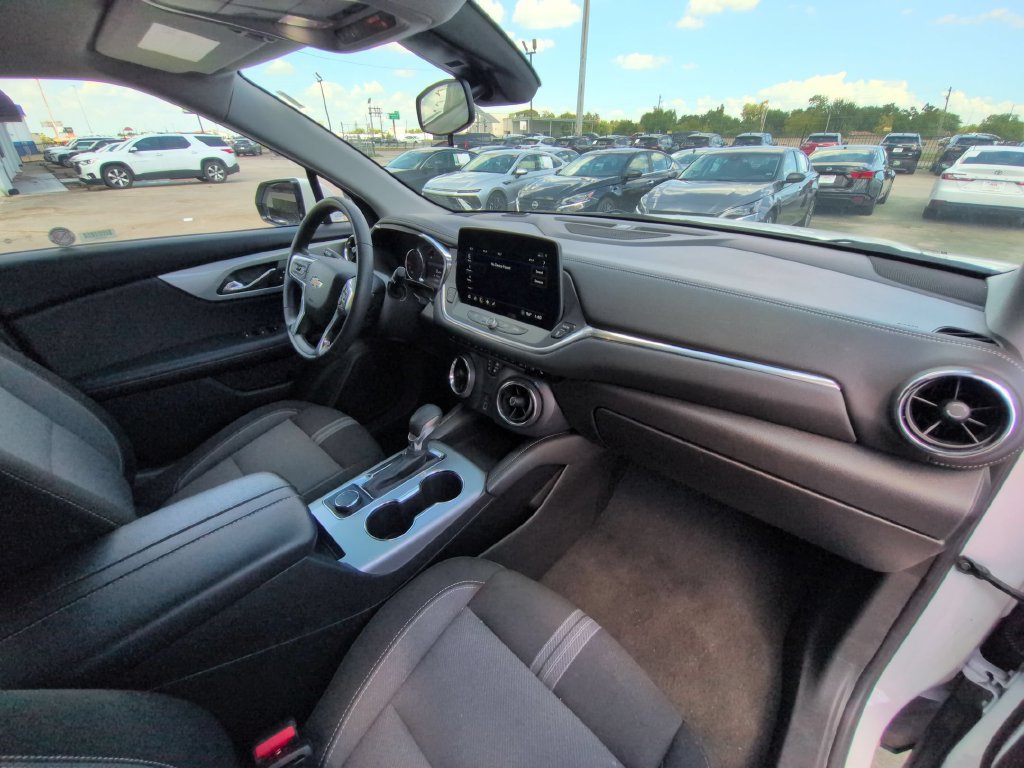 Used 2025 Chevrolet Blazer LT FWD image 31