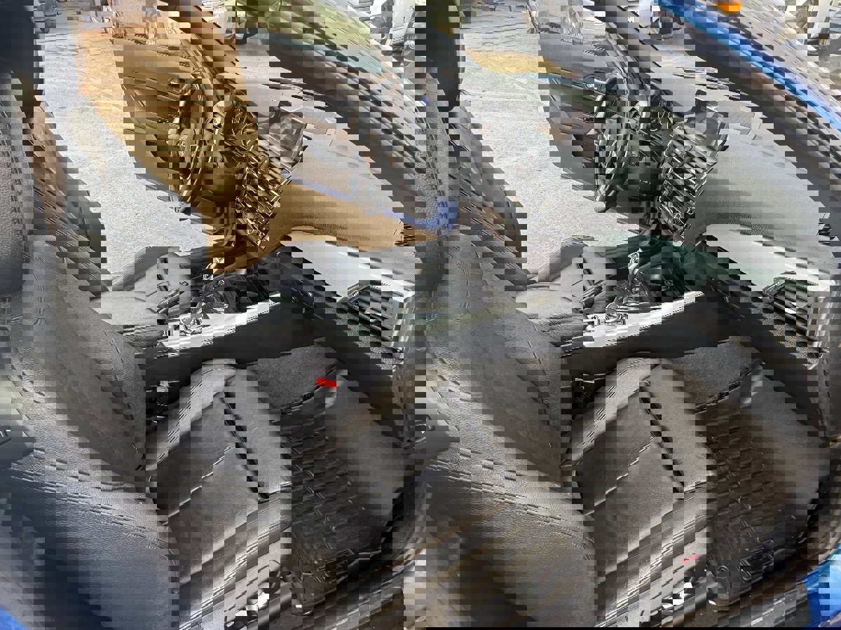 Used 2016 BMW M235i xDrive Convertible image 17