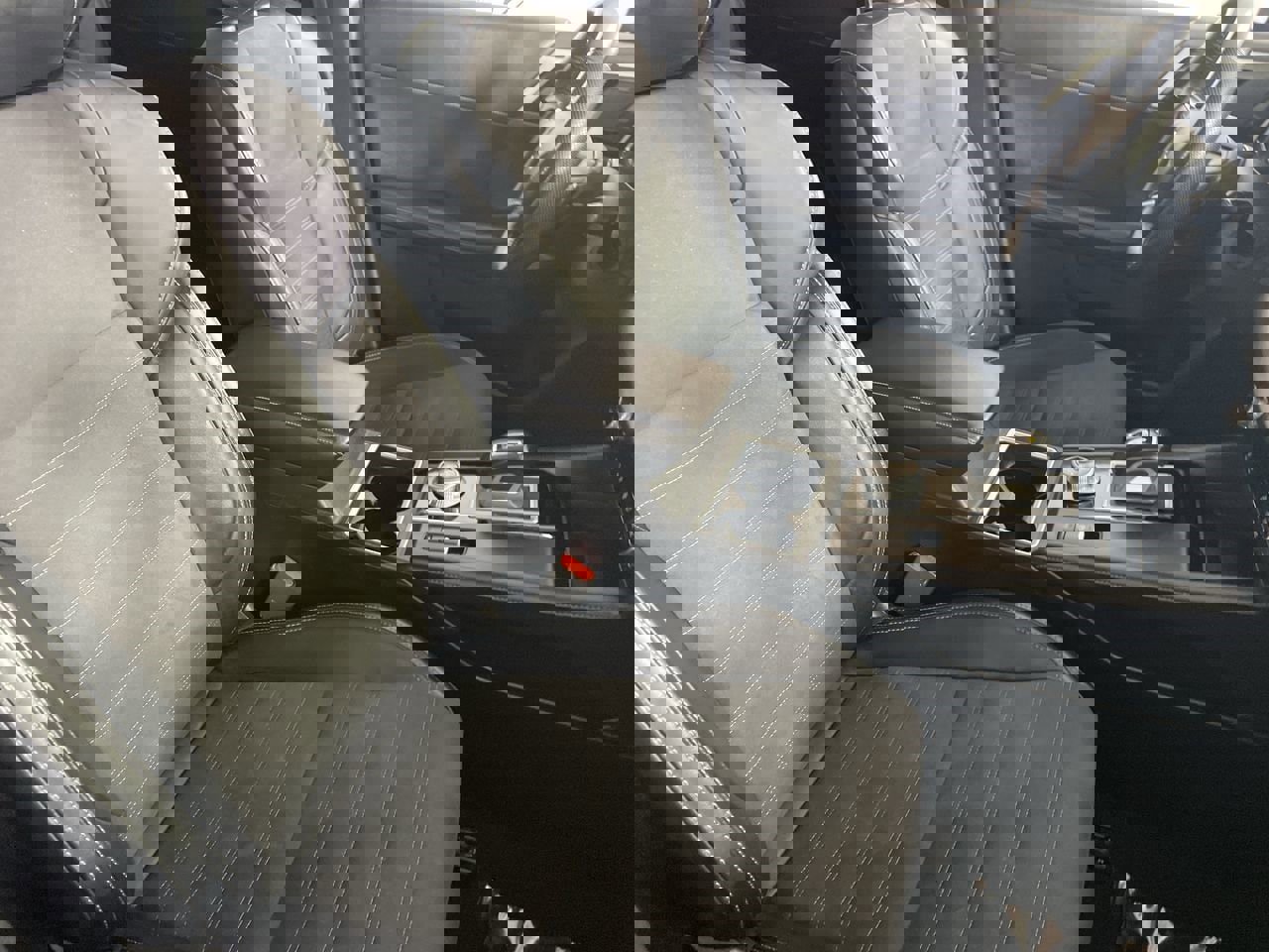 Used 2024 Mitsubishi Outlander SE image 26