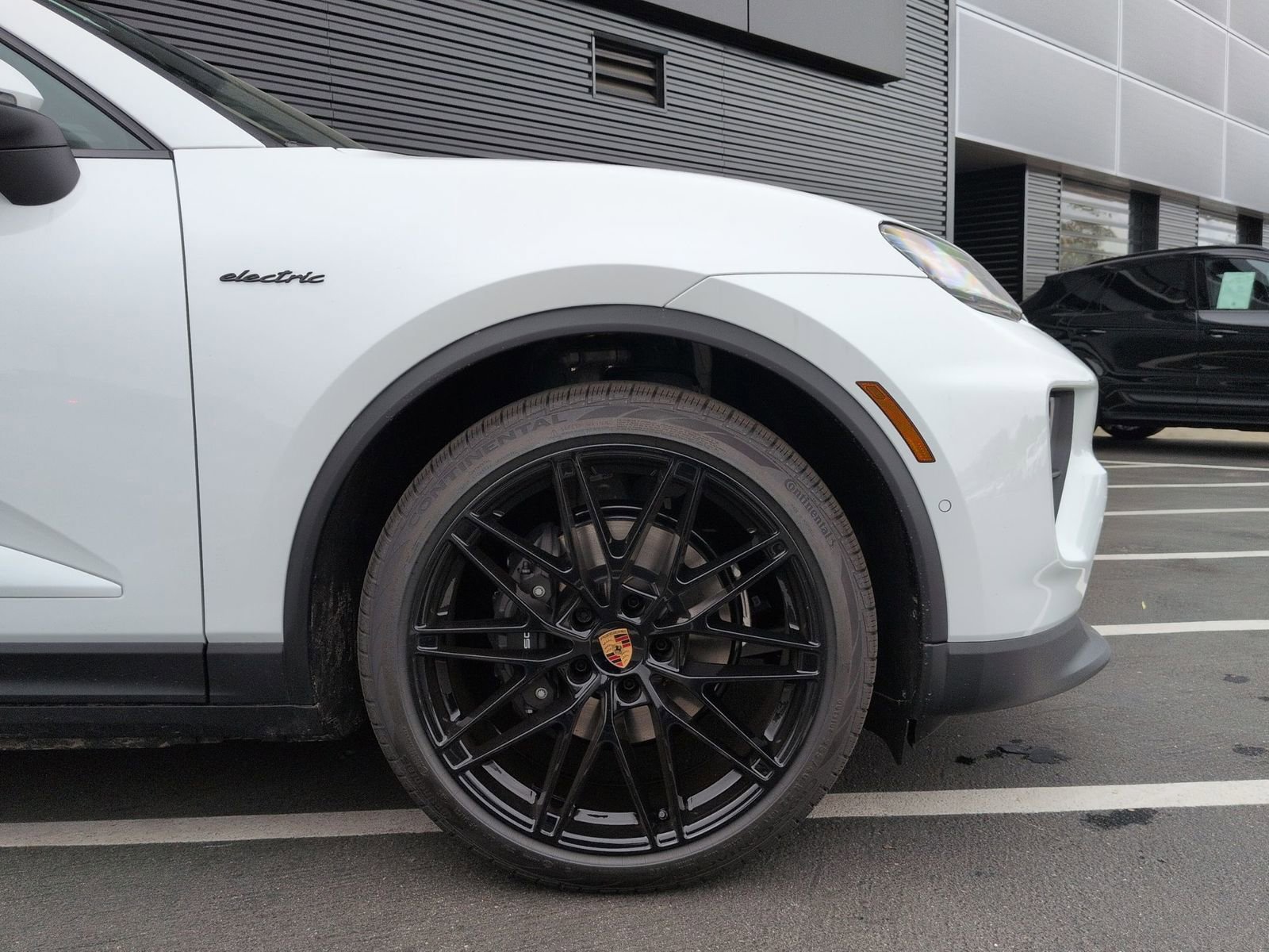 Used 2026 Porsche Macan Electric image 10