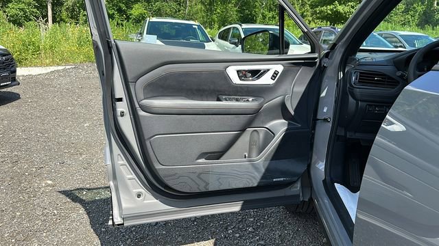 New 2025 Subaru Forester Touring image 6