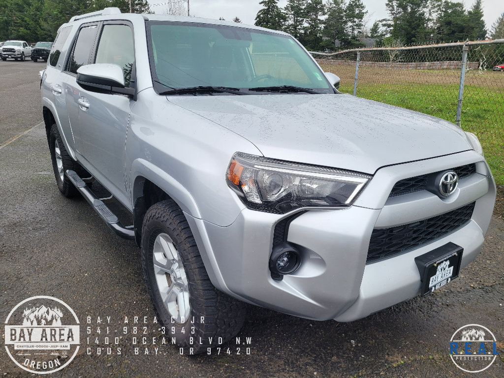 Used 2018 Toyota 4Runner 4WD image 3