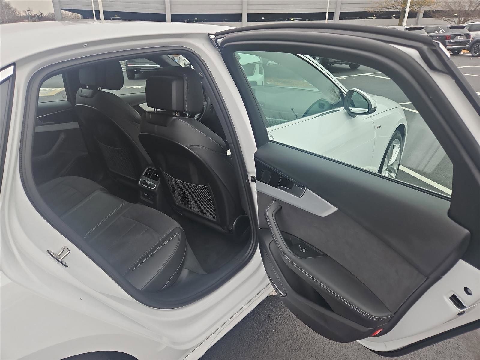 Used 2024 Audi A4 2.0T Premium Plus w/ Premium Plus Package image 30