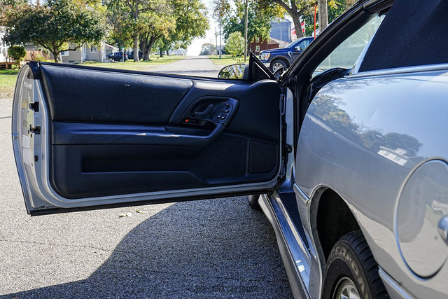 Used 1995 Chevrolet Camaro Z28 RWD image 34