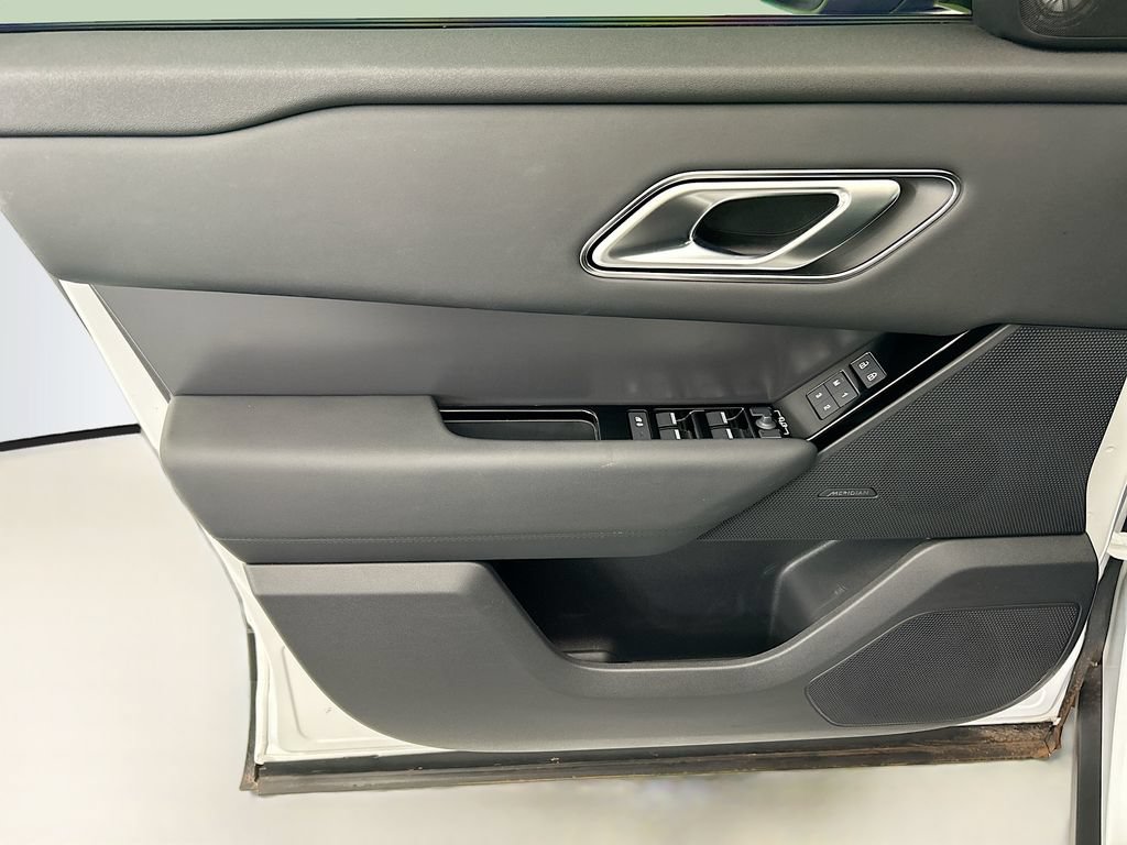 Certified 2026 Land Rover Range Rover Velar S AWD/4WD image 23