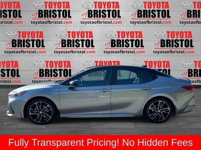 Used 2025 Toyota Camry XSE FWD image 7